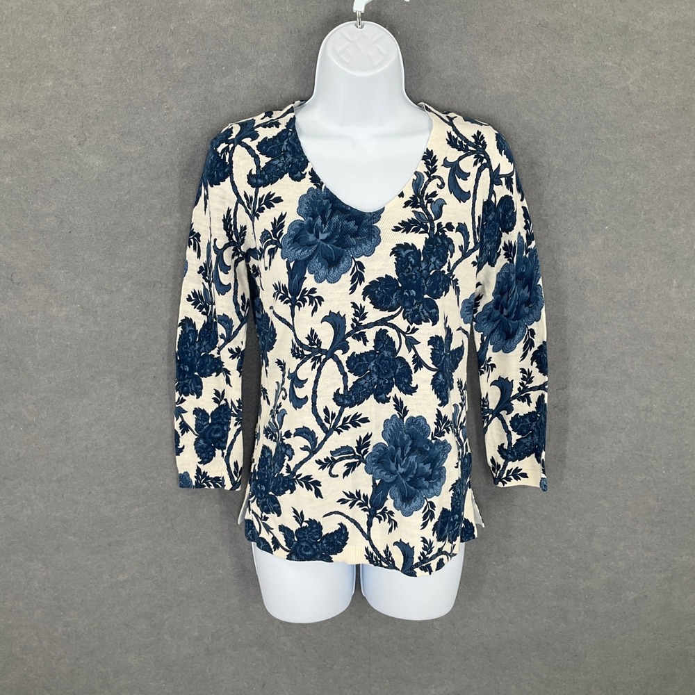 Talbots Floral Print Top XS 3/4 Sleeve V-Neck Beige Blue Casual Knit Shirt